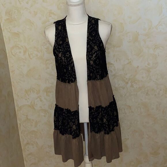 NWT!! Entro Taupe Vest!!  - Picture 3 of 9